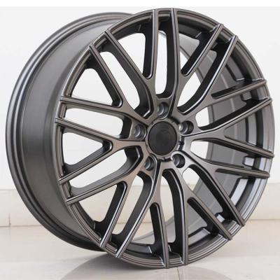 Cina Modern Desgin Forged Wheels Hot Pretty Design Custom Wheel With 5X100 4x100 5x108 5x112 in vendita