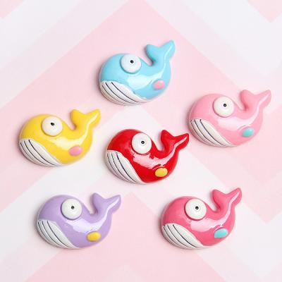 China World Cute Whale Design Cute Cartoon Accessories Key Chain Cover Phone Craft Suction Hand Good Quality Resin Flat Back Charm for sale