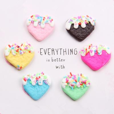 China Beautiful Miniature Colorful Europe Handmade Craft Heart Biscuit Cookies Design Polymer Clay Food Cabochons For Decoration for sale