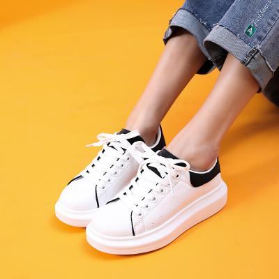 China 20H196 HUANQIU Hot Sale Fashion Durable Breathable Trainers Chunky Sneakers For Women for sale