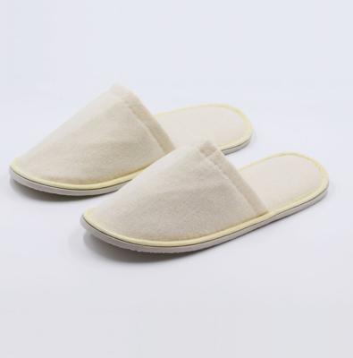 China Custom made luxury hotel slippers luxury hotel slippers hotel logo slippers non-slip disposable for sale