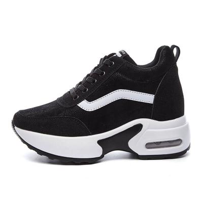 China 2021 Fashion Trend Women Height Increasing Shoes Fashion Sneakers Triple Women's Sport Shoes for sale