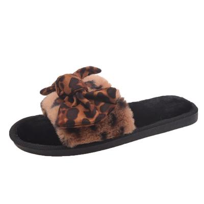 China Fashion Trend Slippers For Women With Bow Leopard Print Slippers Bohemian Women Sandals Women Slippers Flat Fur for sale