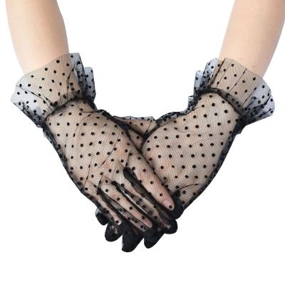 China Breathable Mesh Polka Dot Women's Lace Lace Sexy Shorts Gloves Bridal Sunscreen Accessories Dress for sale