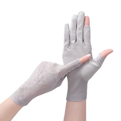 China Fashion Breathable Women's Ice Cooling Fingerless Workout Gloves Summer Anti-UV Protective Gloves New For Ladies for sale