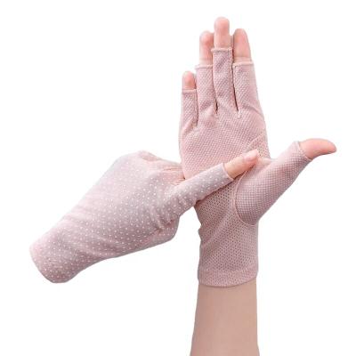 China New Dots Sunblock Fingerless Gloves Protective Breathable Workout Summer UV Non-slip Outdoor Gloves for Women Girls for sale