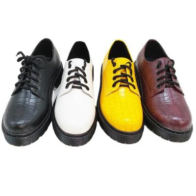 China Durable Newcomers Fashion Casual Oxford Shoes Women Flats PU Lace Up Ladies Slip On Shoes Brogue for sale