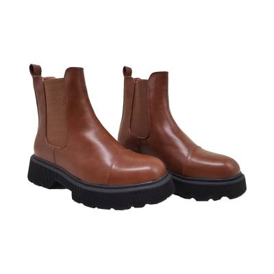 China Women's Vintage Ankle Boots Chelsea Boot Light Brown Vintage Durable Leather Boots for sale