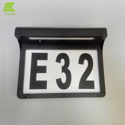 中国 Outdoor Warehouse Plaque Lit Home Yard Street Solar Powered LED Address Sign Illuminated House Number Light 販売のため