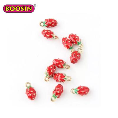 China Custom Stone Strawberry Stone Jewelry ALLOY Cut Enamel Pendant Charms Fruit Christmas Necklace for sale