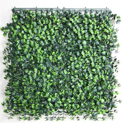 China Hot Selling Environmentally Friendly Fake Green Grass Artificial Plants Sunproof Plastic Lawn Artificial Plant For Wall for sale