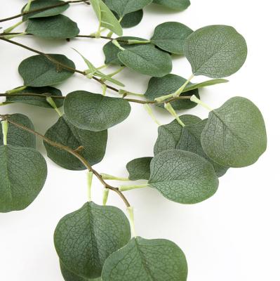 China Bulk Sell Natural Silk Touch Plant Eucalyptus Leaf Garland Artificial Hanging Cheap Eucalyptus Flowers For Wedding Party Decoration for sale