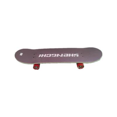 China Outdoor Activities 2021 High Quality Cheap 7 Layers 100% Canadian Skateboard Skateboard 4 Wheel Professional Scooters for sale