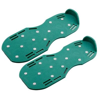 China PP Nails Gardening Adjustable Straps Lawn Loose Aerating Pointed Green Gardening Walking Shoes Soil Nail Grass Aerator Sandals For All Shoes for sale