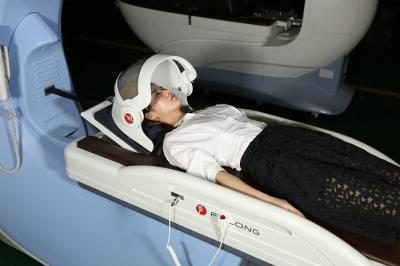 China Accurately Position 	Neck Decompression Machine Comfort Treatment Process for sale