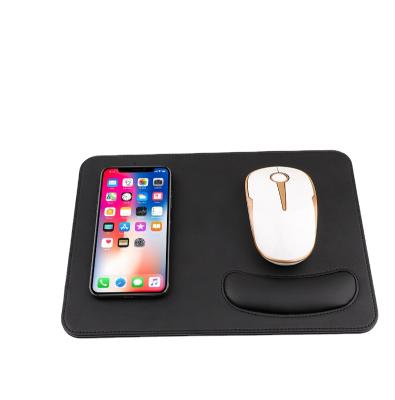 China 2021 Hot Selling Wrist Rest Wireless Charger Mouse Pad With Wrist Rest Fast Charging USB Mousepad Leather Mouse Pad For Office Mat Custom for sale