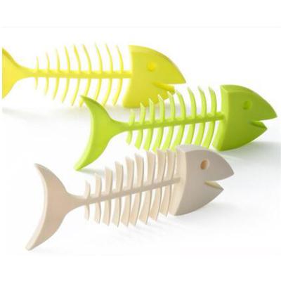 China Modern Bathroom Creative Fish Bones Portable Multifunctional Soap Holder Anti-skid Drainage Tub Wash Basin Kitchen Accessories for sale