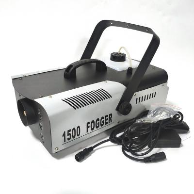 China 10A Factory Supply Stage Machine With 1500w Remote Control Spray Fogger Smoke Machine for sale