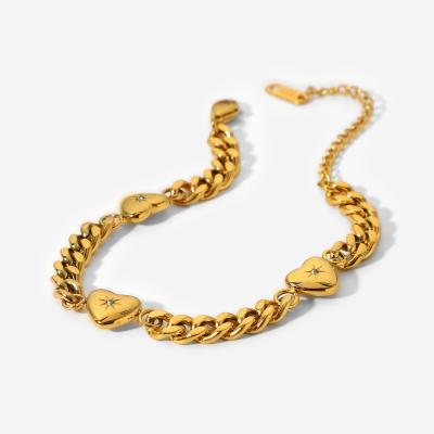 China High Quality Romantic Stainless Steel 18K Gold Plated Cuban Link Love Heart Chain Bracelet For Women for sale