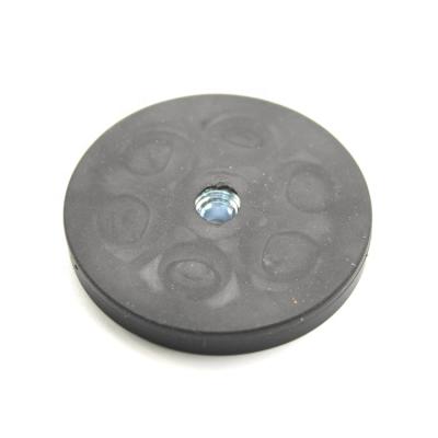 China Industrial Round Neodymium Magnet Neodymium Rubber Coated Magnet With Screw Hole for sale