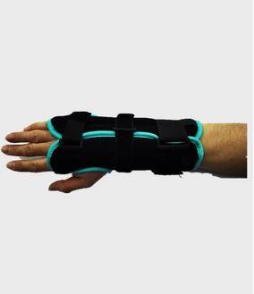 China Comfortable Waterproof Medical Wrist Brace Carpal Tunnel Support Brace for sale