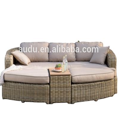 China Eco-freindly Audu Wholesale Holiday Hotel Gold Cheap Hostel Balcony Furniture for sale