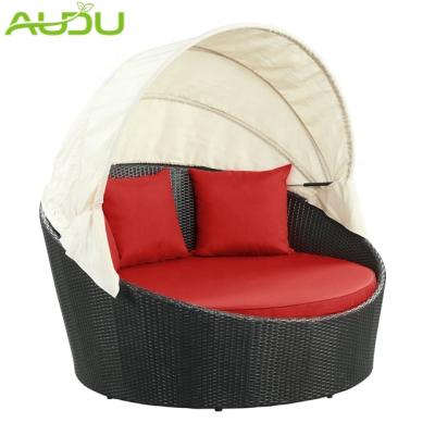 China Eco-freindly Audu Red Cushion USA Music Wicker Around Rattan Daybed for sale