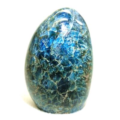 China Wholesale natural blue crystal Europe apatite freeform backing for decoration for sale