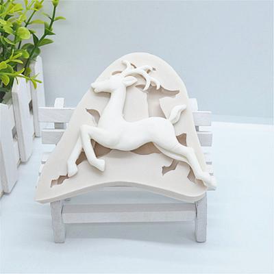 China Sustainable 3D Deer Cake Fondant Mold For Silicone Baking Molds Cake Decorating Tools for sale