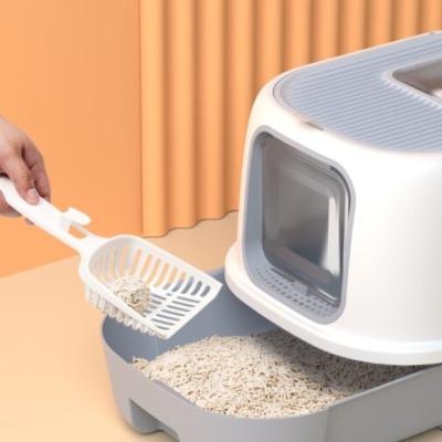 China Anti-Splash Plastic Cat Litter House Witte bovenste ingang Litter Box met la. Te koop