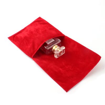 China Reusable Product Abundance 6x6cm Envelope Faux Suede Pouch Mini Red Jewelry Velvet Suede Running Fin Pouch for sale