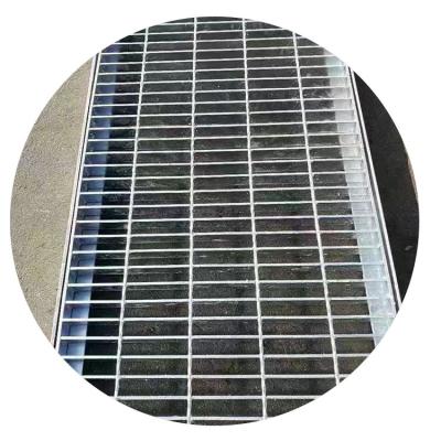 China Traditional high standard and cheaper price galvanized walkway grating driveway steel gratings sheets 3 grating 23x5mm for sale