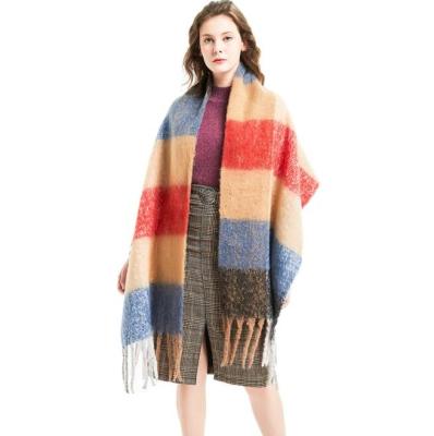 China Women Classic Warm Plaid Yarn Loop Scarf Winter Polyester Stripes Pashmina Pashmina Cover Up Scarves for sale