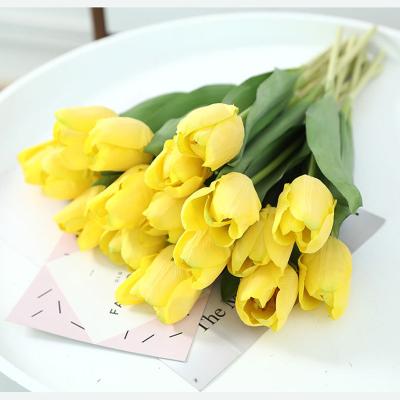 China Exclusively Handcrafted Pretty Artificial Flower Mini Real Tulip Flower Pu Touch Artificial Tulip For Wedding Decoration for sale