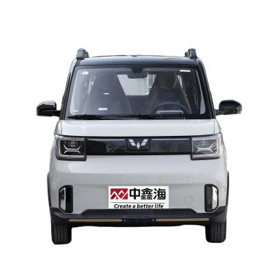 China Made in China, SAIC GM Wuling mini electric car is a small electric car, and the popular ternary lithium battery for sale