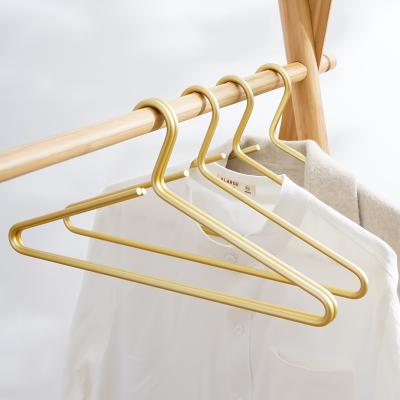 China No Rust Household Clothes Metal Bold Solid Hanging Space Aluminum Alloy Hanger Clothing Store Special Luxury Clothes for sale