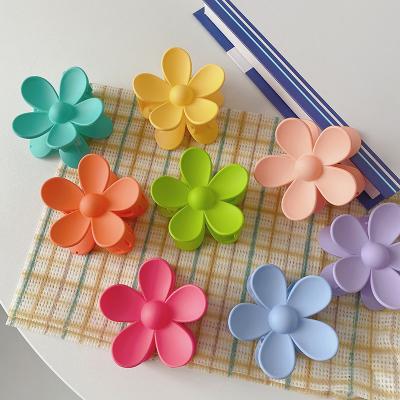 China Hot Selling Plastic Frosted Hairpin Ponytail Clip Honey Flower Acrylic Hair Clip For Women Girls for sale