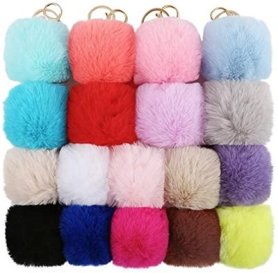 China 2021 Plush Key Ring Pompom Fur Balls Fluffy Key Chain Accessories 8cm Bag Artificial Cute Key Wholesale Artificial Breath for sale