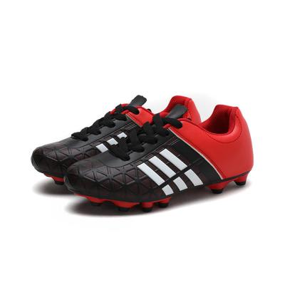 China 2021 Hot Selling Lightweight Manufacturer New Kids Sport Outdoor Shoes Soccer Shoes for sale