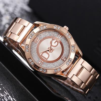 China Retro Design Quartz Watch Fashionable Men Woman Alloy Band Quartz Wrist Watch Montre Homme Luxury Analog Men Watches Stainless Steel for sale