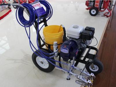 China 2 Gun Commercial Road Line Marking Machine With Piston Pump for sale