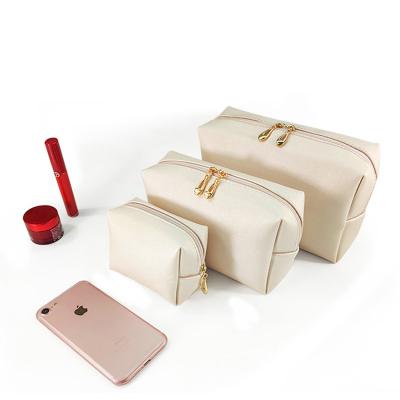 China High Quality OEM Portable Makeup Bag Custom Waterproof Travel Women Beauty Makeup Bags Private Label Cosmetic Bag for sale