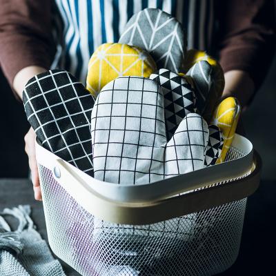 China Wholesale High Quality CLASSIC Single Microwave Oven Baking Single Thickened Anti-scalding Glove G001 for sale