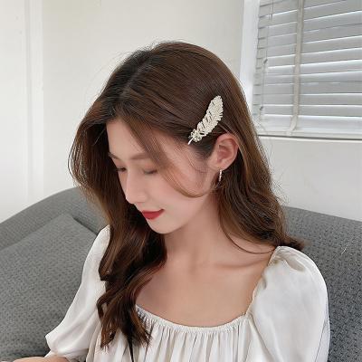 China Fashion Metal Simple Hair Clip Women's Antique Pear Feather Hairpin For Girl (H013C) for sale