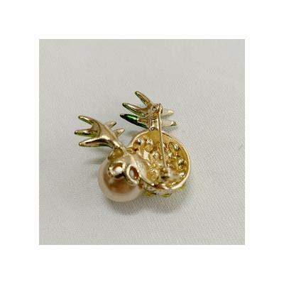 China Needle Decoration Made Of Porcelain Customized Alloy With Brass Chain Needle Decoration Brooch Crystal Rhinestone for sale