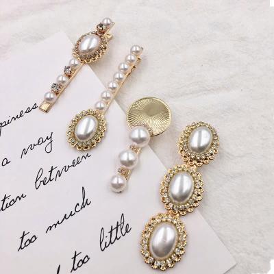 China Women Wedding Cute Vintage Art Fashion Pearls Rhinestone Alloy Shell Hair Clip Jewelry Hair Accessories for sale