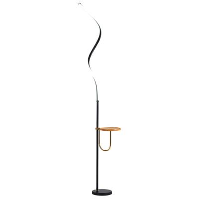 China Hotel High Quality Alloy Lamp Home Decoration Vertical Floor Lamp For Living Room for sale