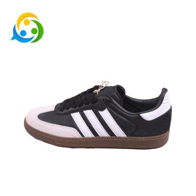 China Custom Breathable Quality Logo Soccer Indoor Soccer Shoes Men for sale