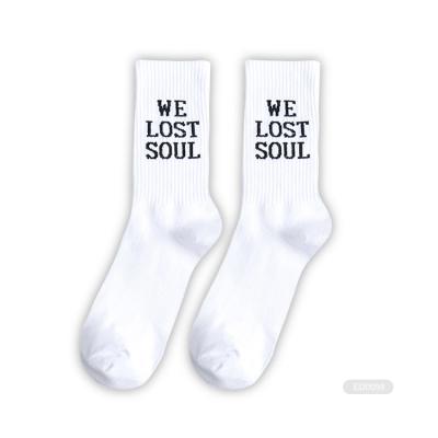 China DS E285 Anti-skid White Socks Men With Black Letter Mens Socks With Black Letter Statement Socks for sale