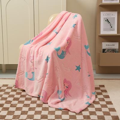 China PORTABLE Luminous Flannel Glow Air Conditioning Blanket Night Cover Kids Super Soft Velor Blanket for sale